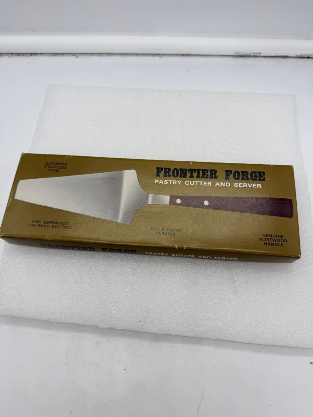 Vintage NOS Frontier Forge Pastry Cake Cutter and Server Stainless Steel